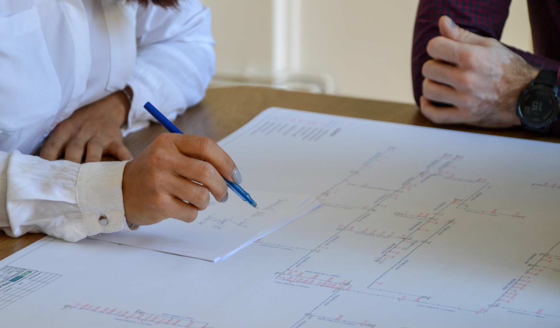 alt.about-us.technical-drawing-hover